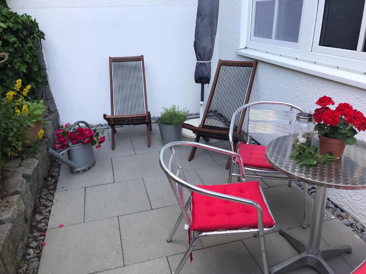 Modernes Apartment Mit Terrasse Und Highspeed Internet Zwischen Aalen Und Schwaebisch Gmuend Goggingen Экстерьер фото